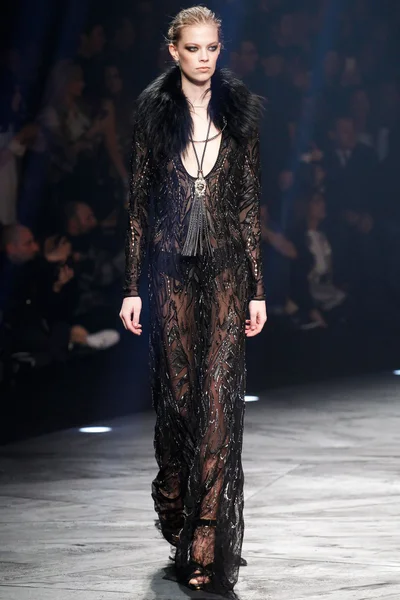 Look 50